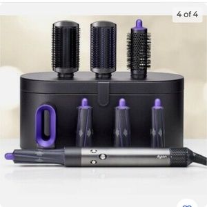 Dyson airwrap complete- SOLD